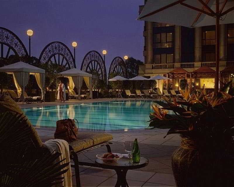 Four Seasons First Residence, Pool