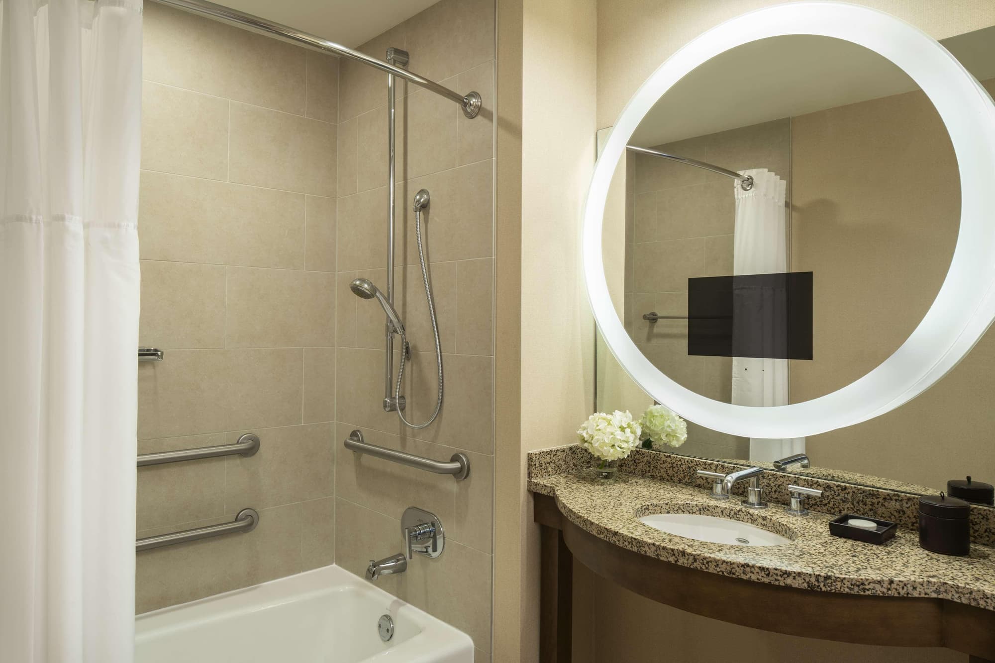 Hyatt Regency Orlando, Room