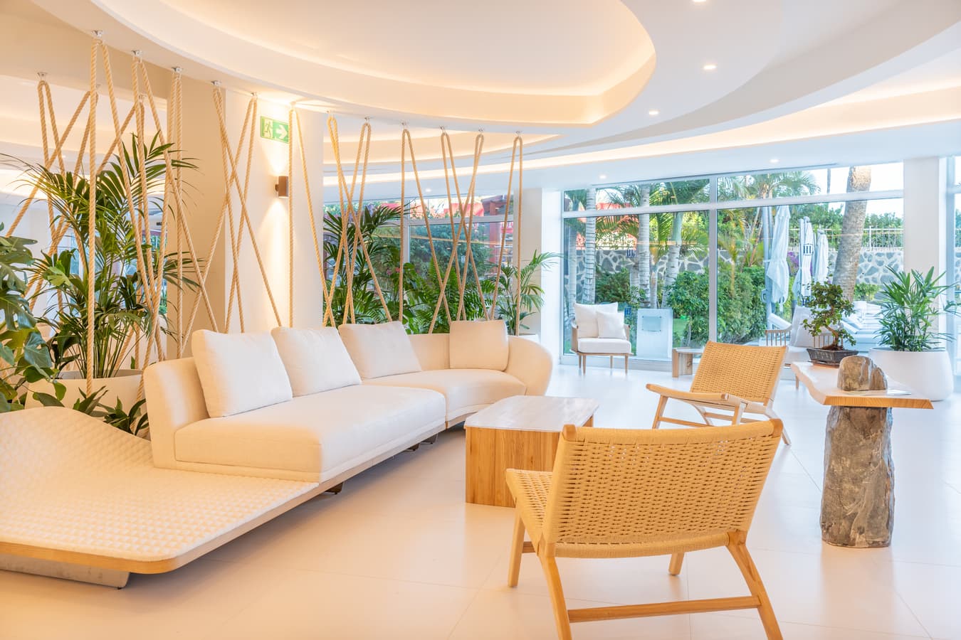 HL Rondo Hotel, Lobby