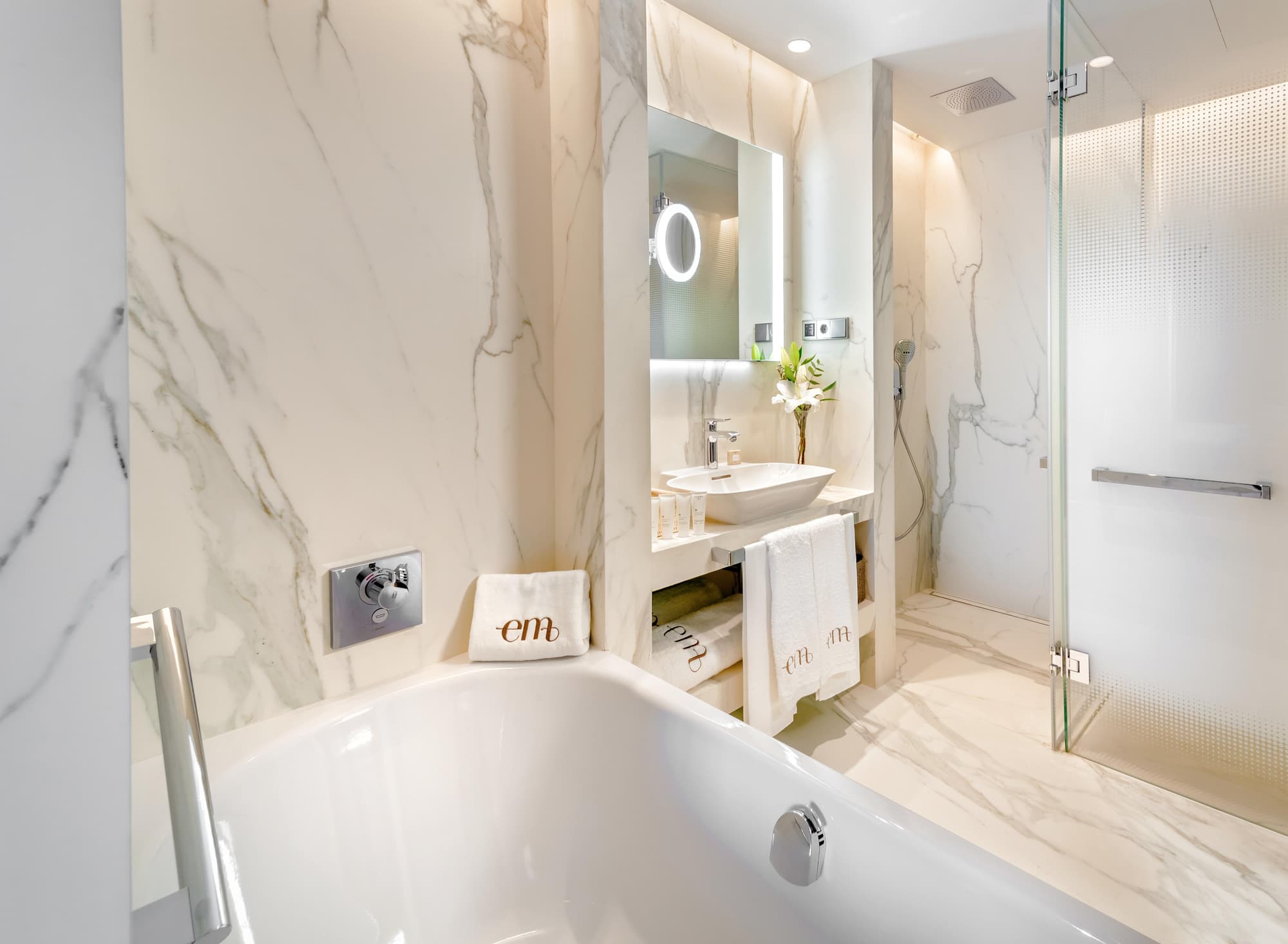 Barcelo Emperatriz, Room