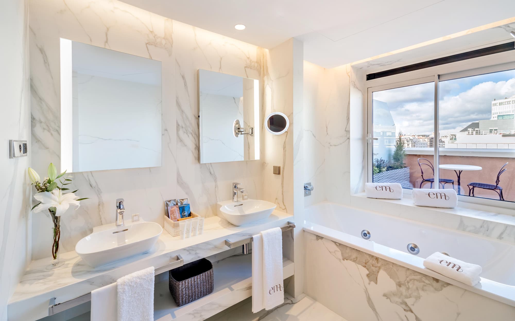 Barcelo Emperatriz, Room