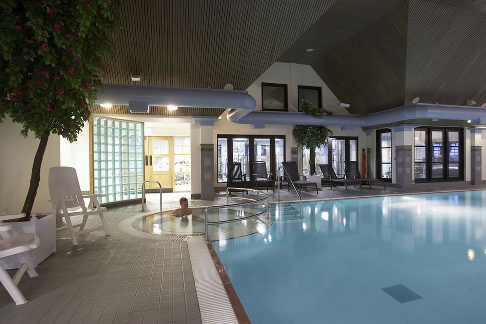 Lancaster House Hotel, Pool