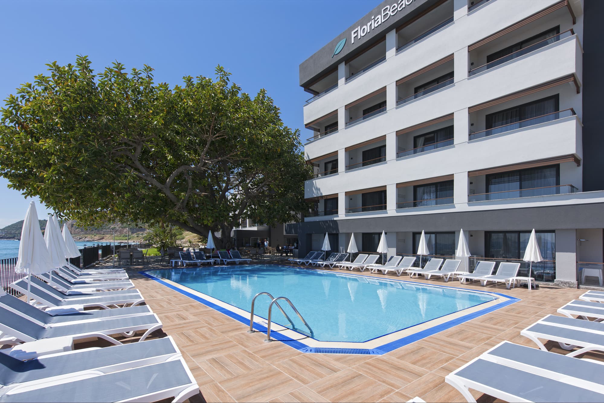 Floria Beach Hotel, General view