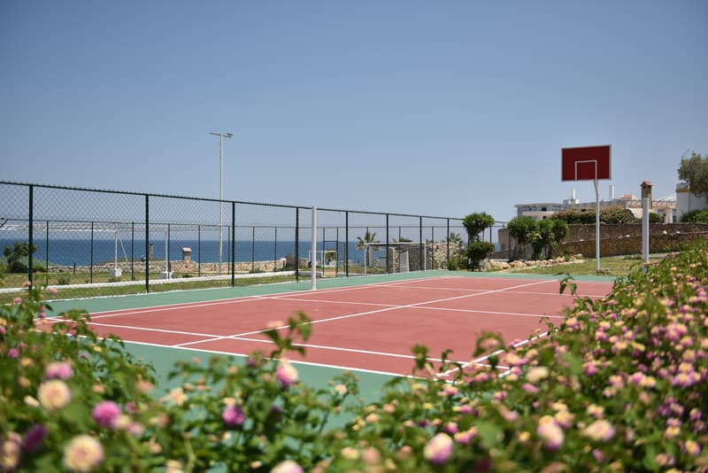 Jasmine Court Hotel & Casino, Sports and Entertainment