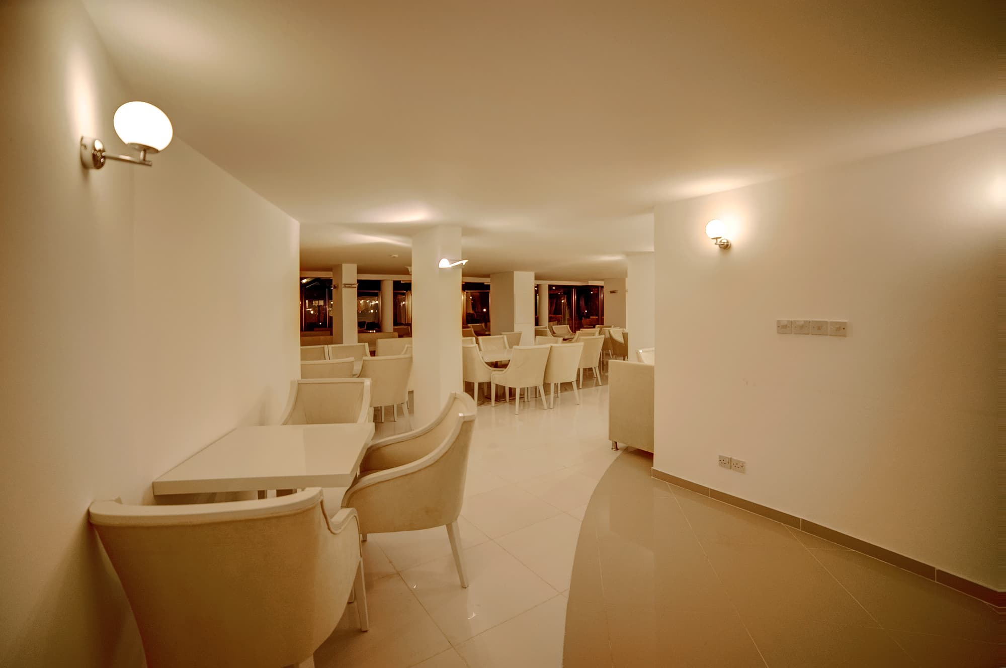 Jasmine Court Hotel & Casino, Restaurant