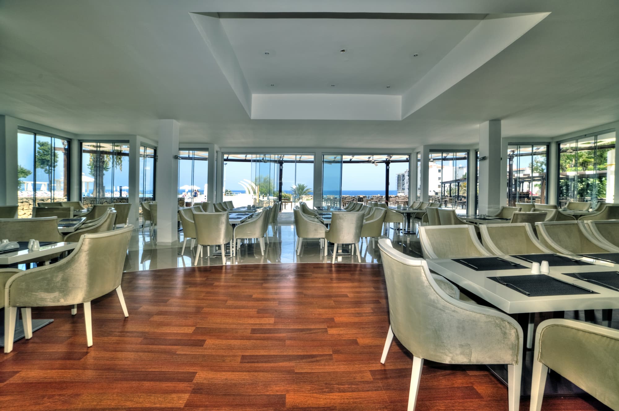 Jasmine Court Hotel & Casino, Restaurant