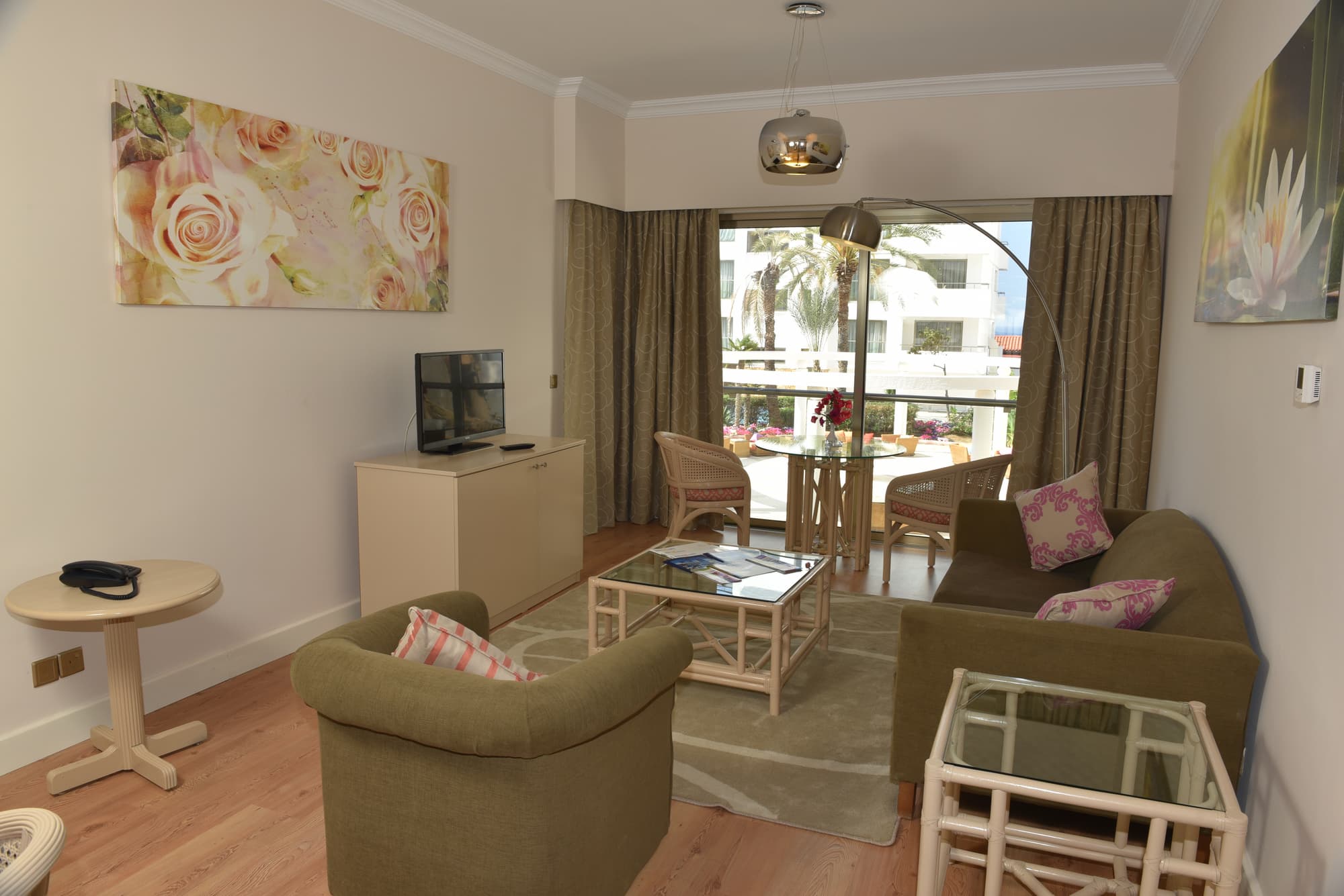 Jasmine Court Hotel & Casino, Room