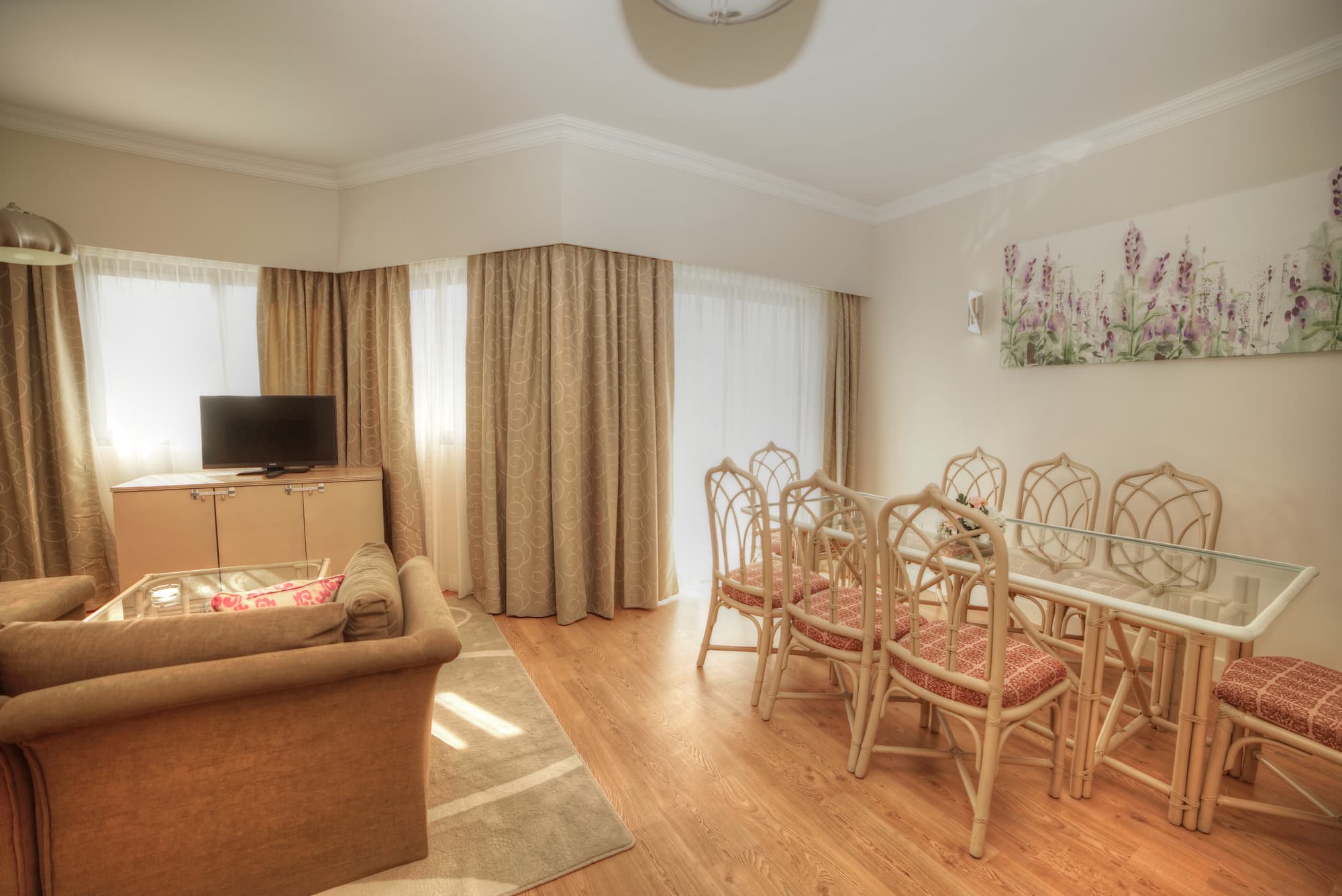 Jasmine Court Hotel & Casino, Room