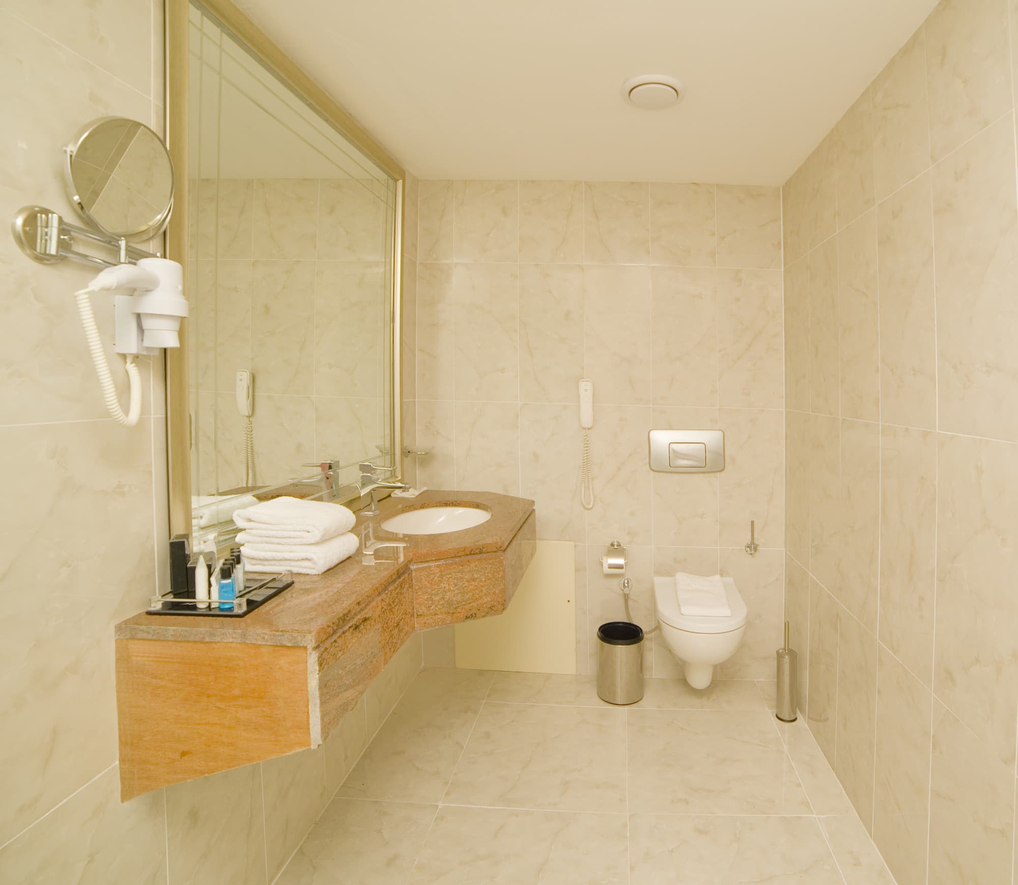 Jasmine Court Hotel & Casino, Room