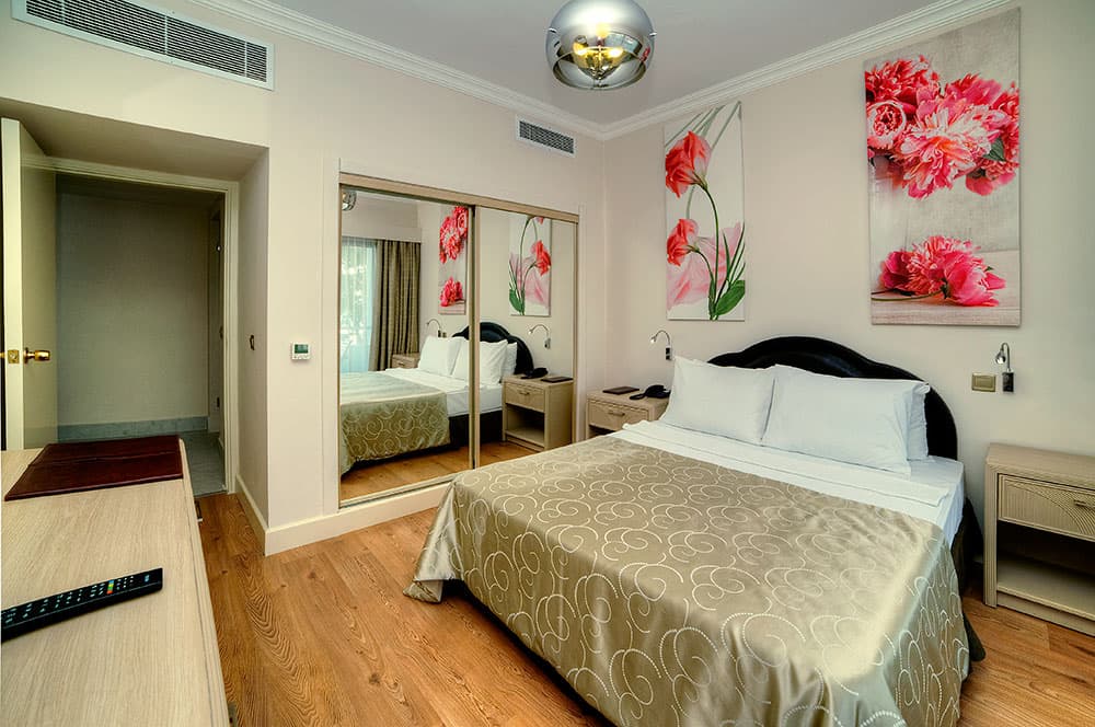 Jasmine Court Hotel & Casino, Room