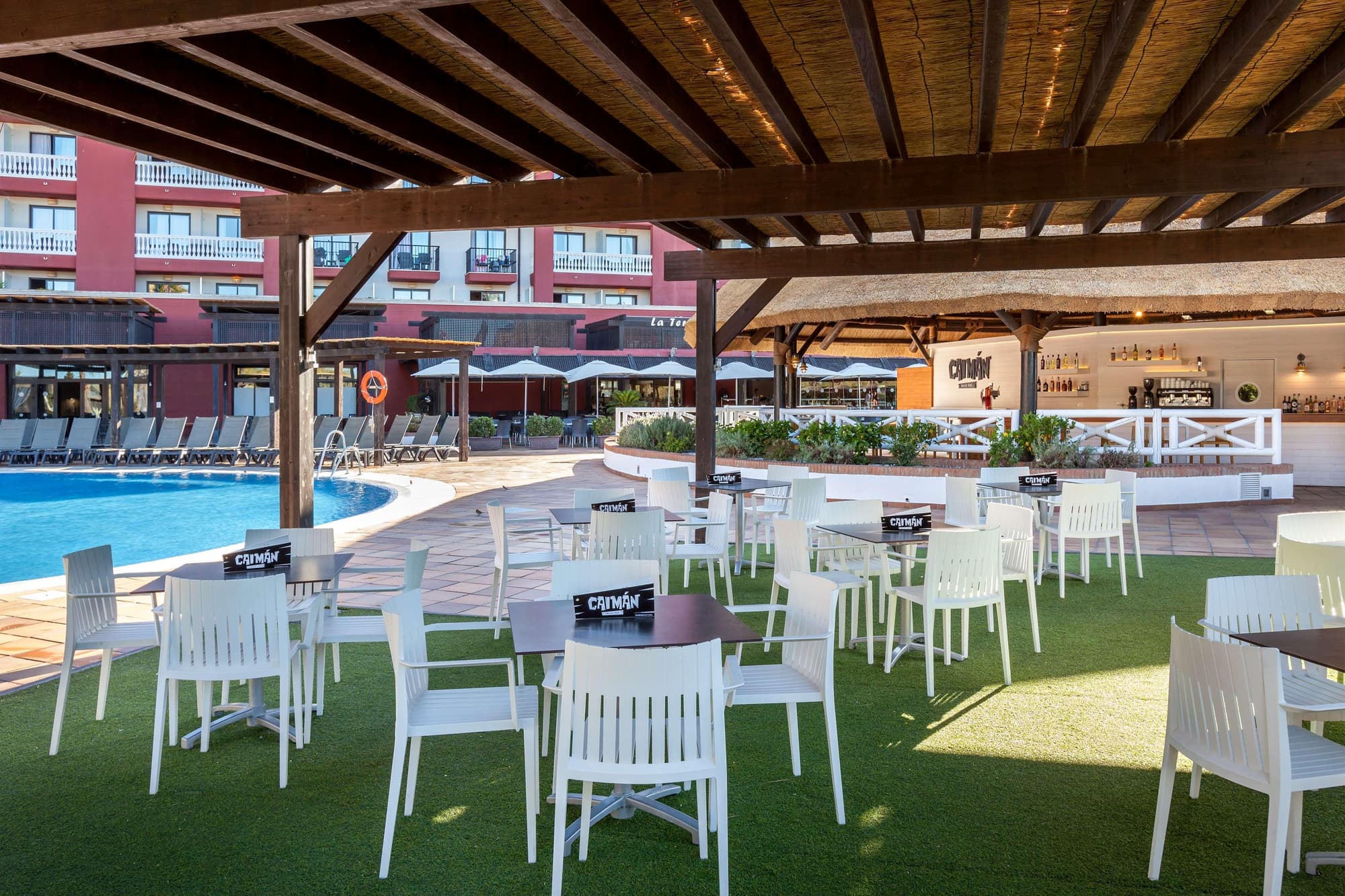 Occidental Isla Cristina, Bar