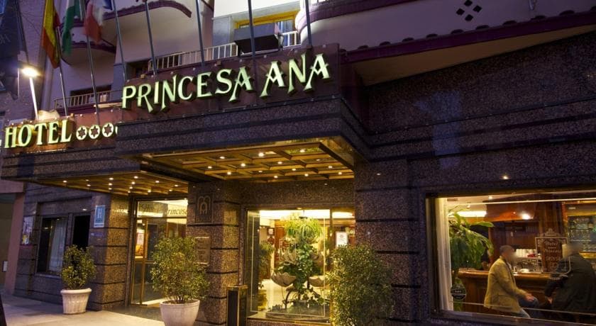 Princesa Ana, General view