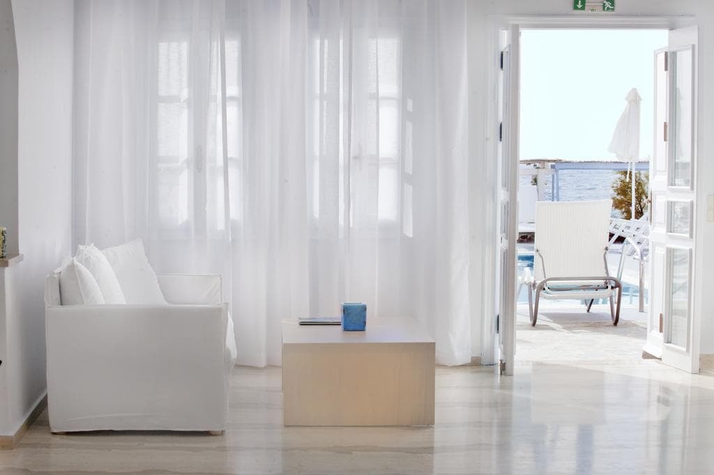 Poseidon Beach Hotel, Lobby