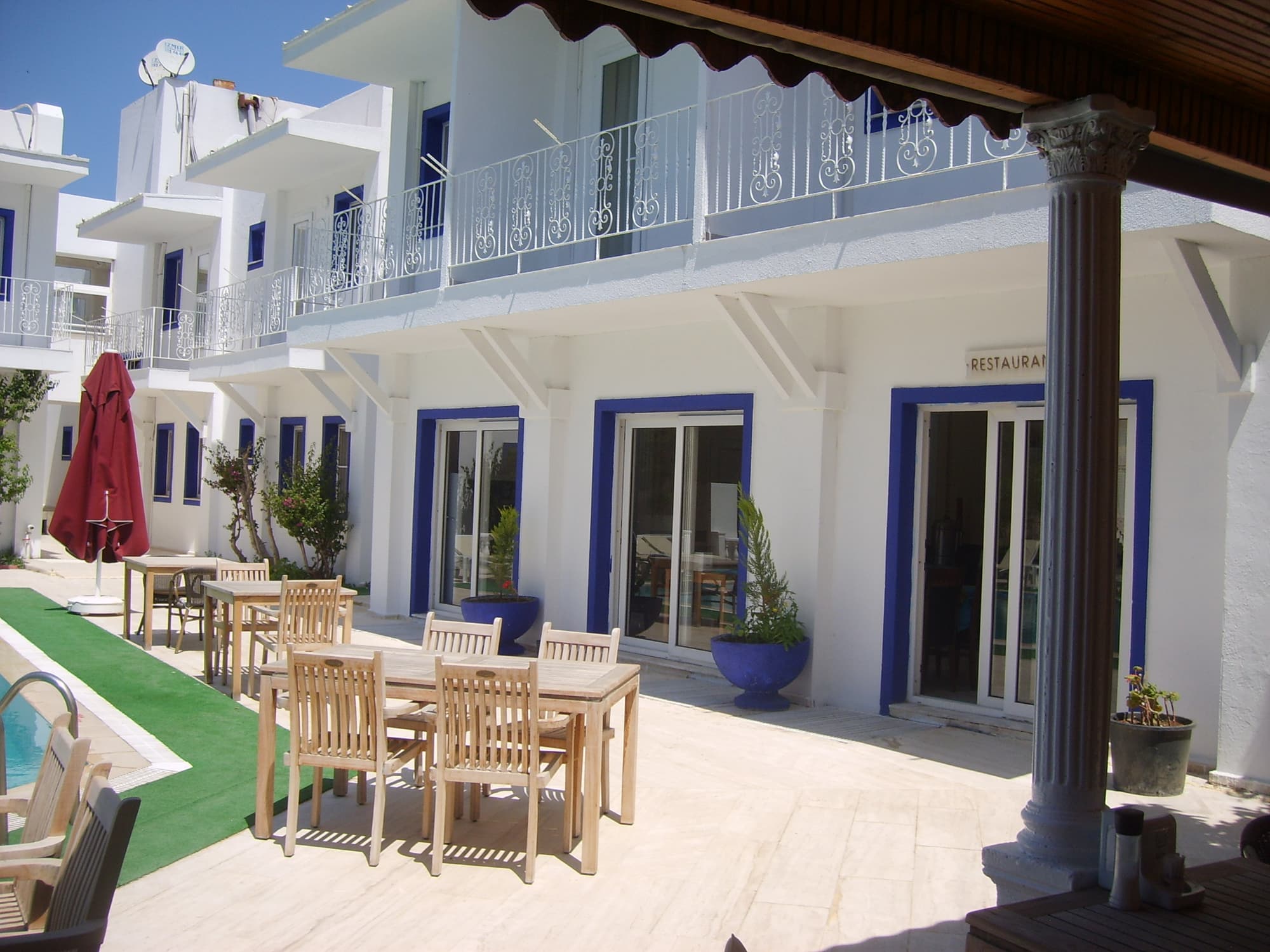 Tumay Hotel, Restaurant