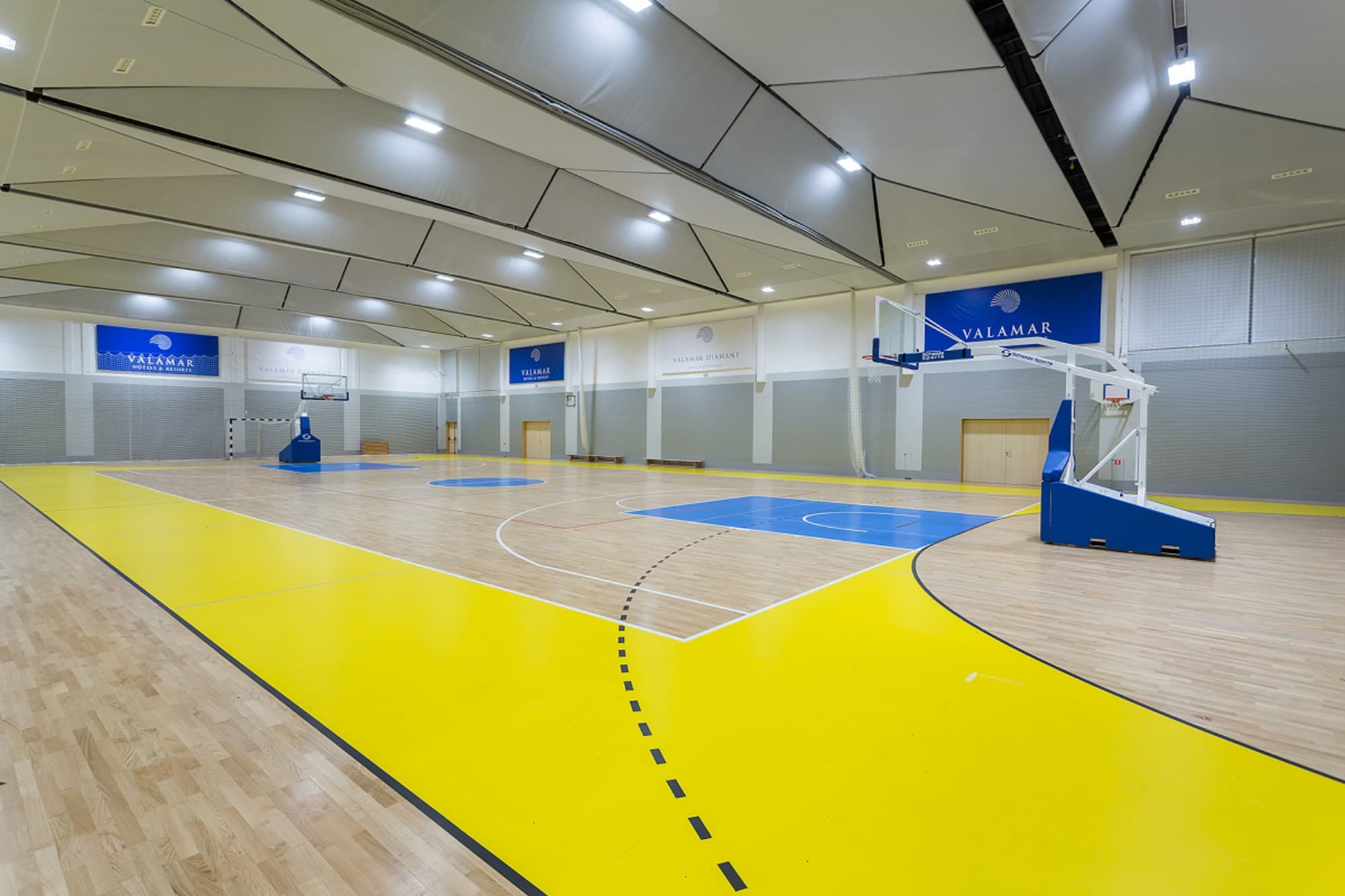 Valamar Diamant Hotel, Sports and Entertainment