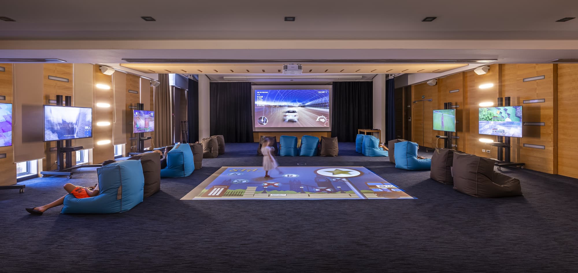 Valamar Diamant Hotel, Sports and Entertainment