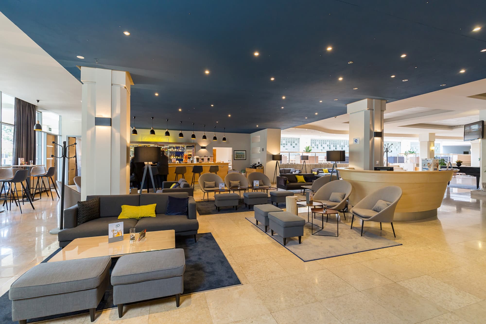 Valamar Diamant Hotel, Lobby