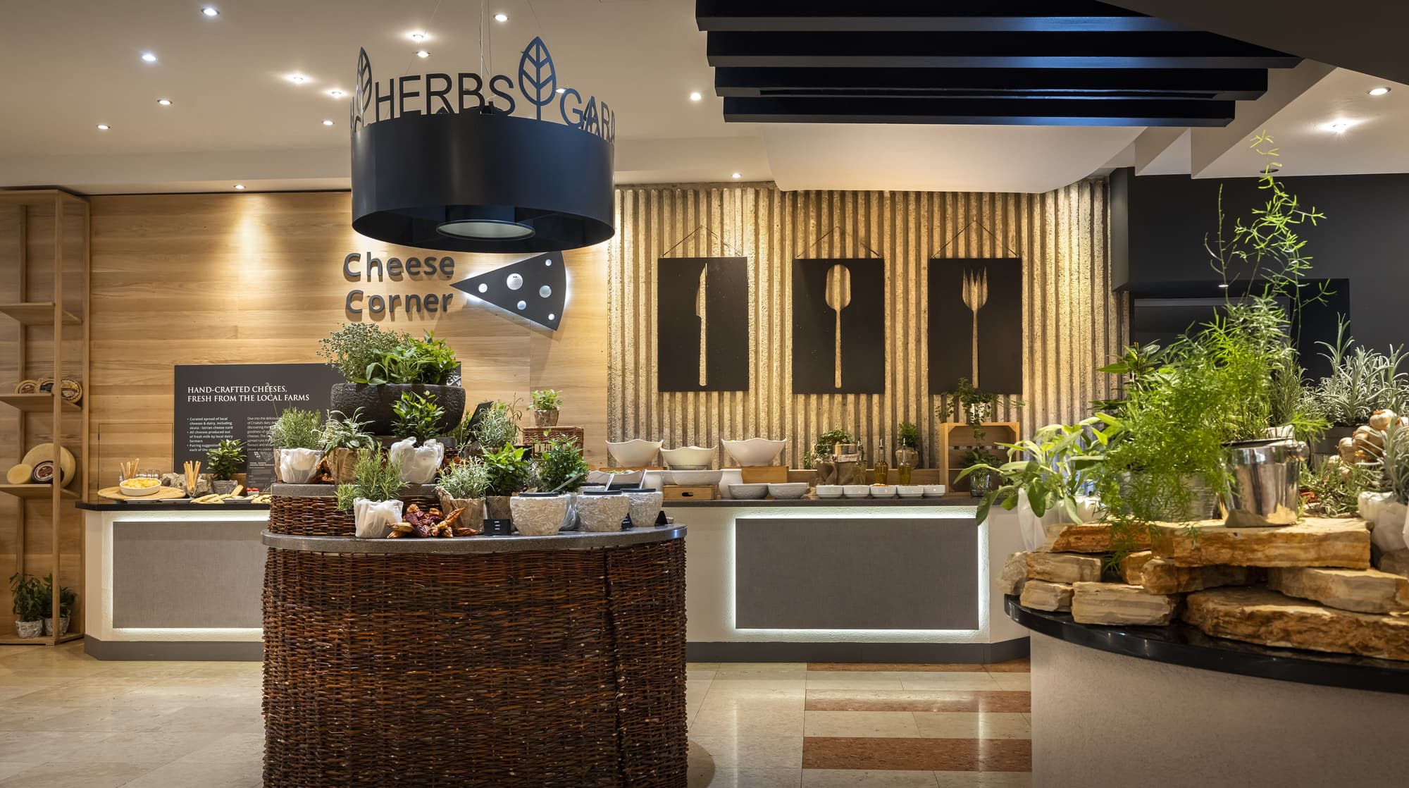 Valamar Diamant Hotel, Restaurant