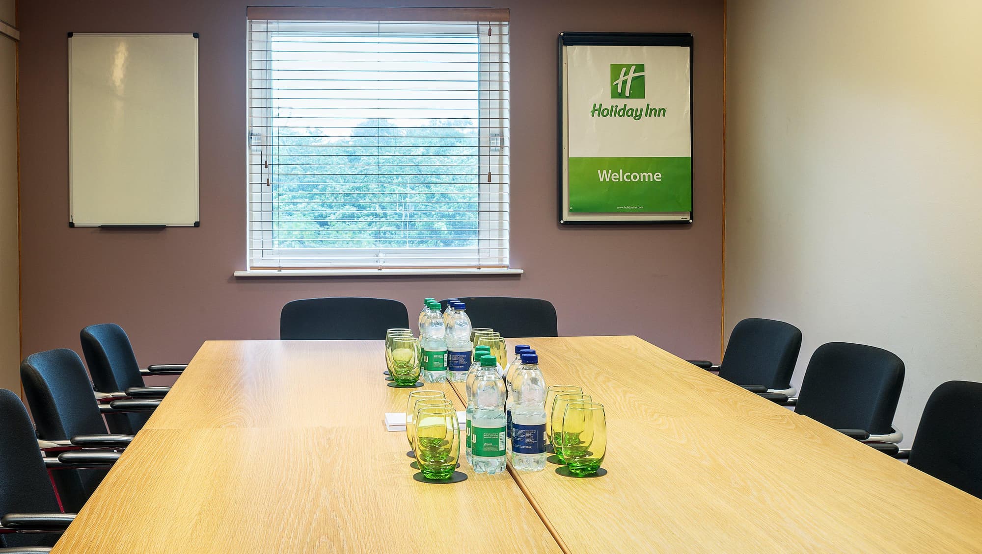 Holiday Inn London Brent Cross, Conferences
