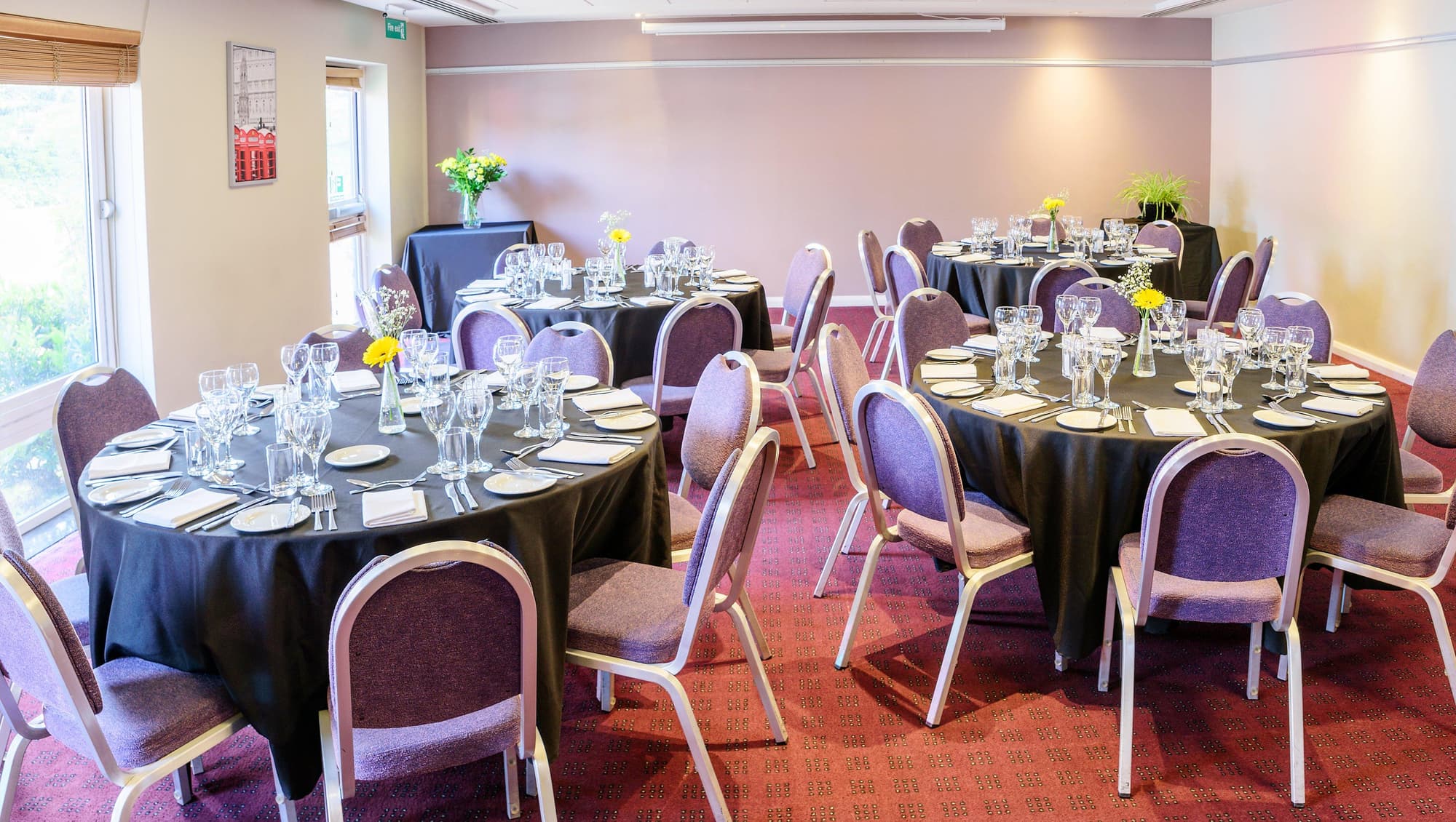 Holiday Inn London Brent Cross, Conferences