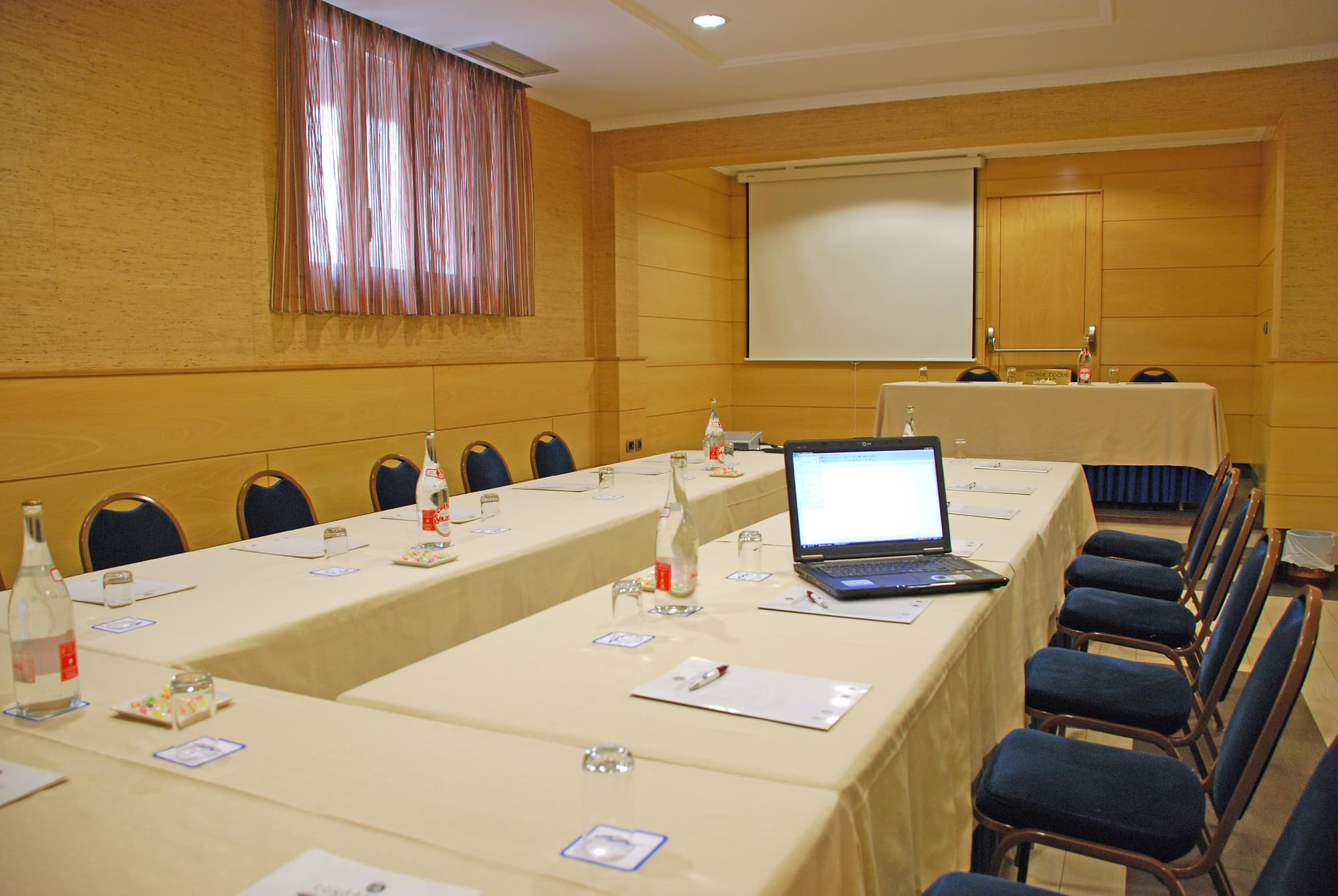 Hotel Conde Duque Bilbao, Conferences