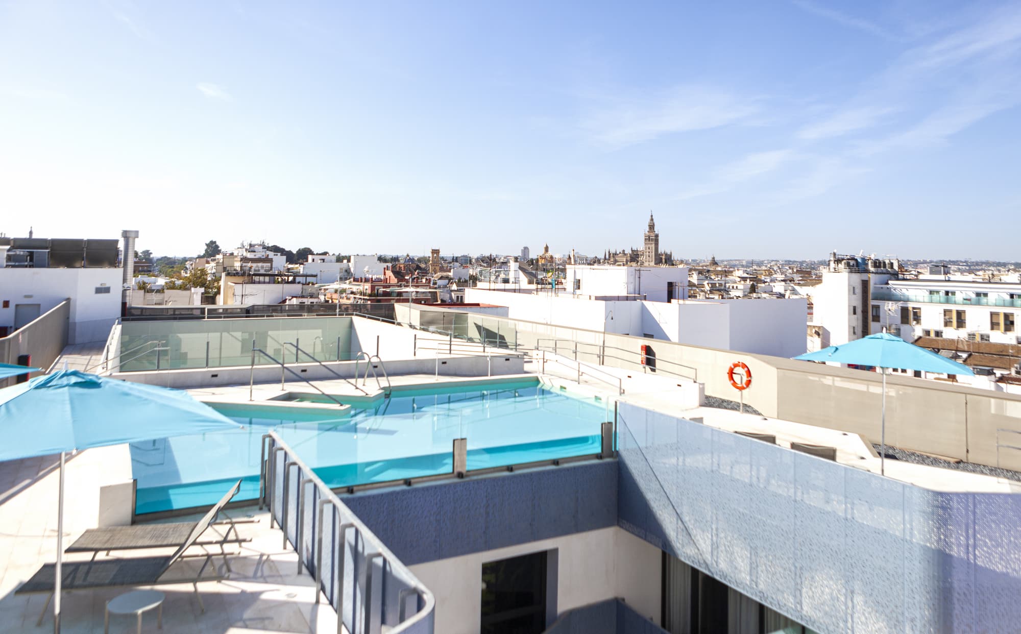 Macia Sevilla Kubb, Pool