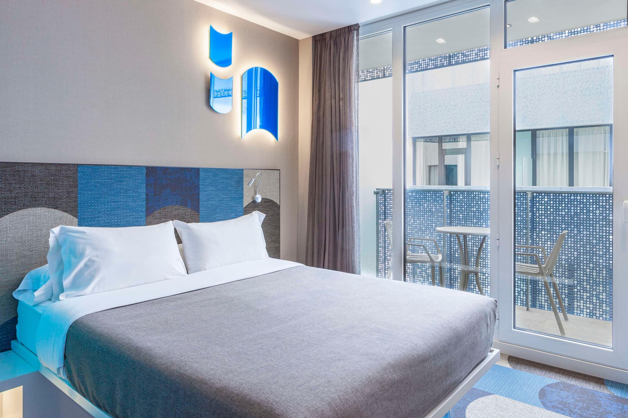 Macia Sevilla Kubb, Room