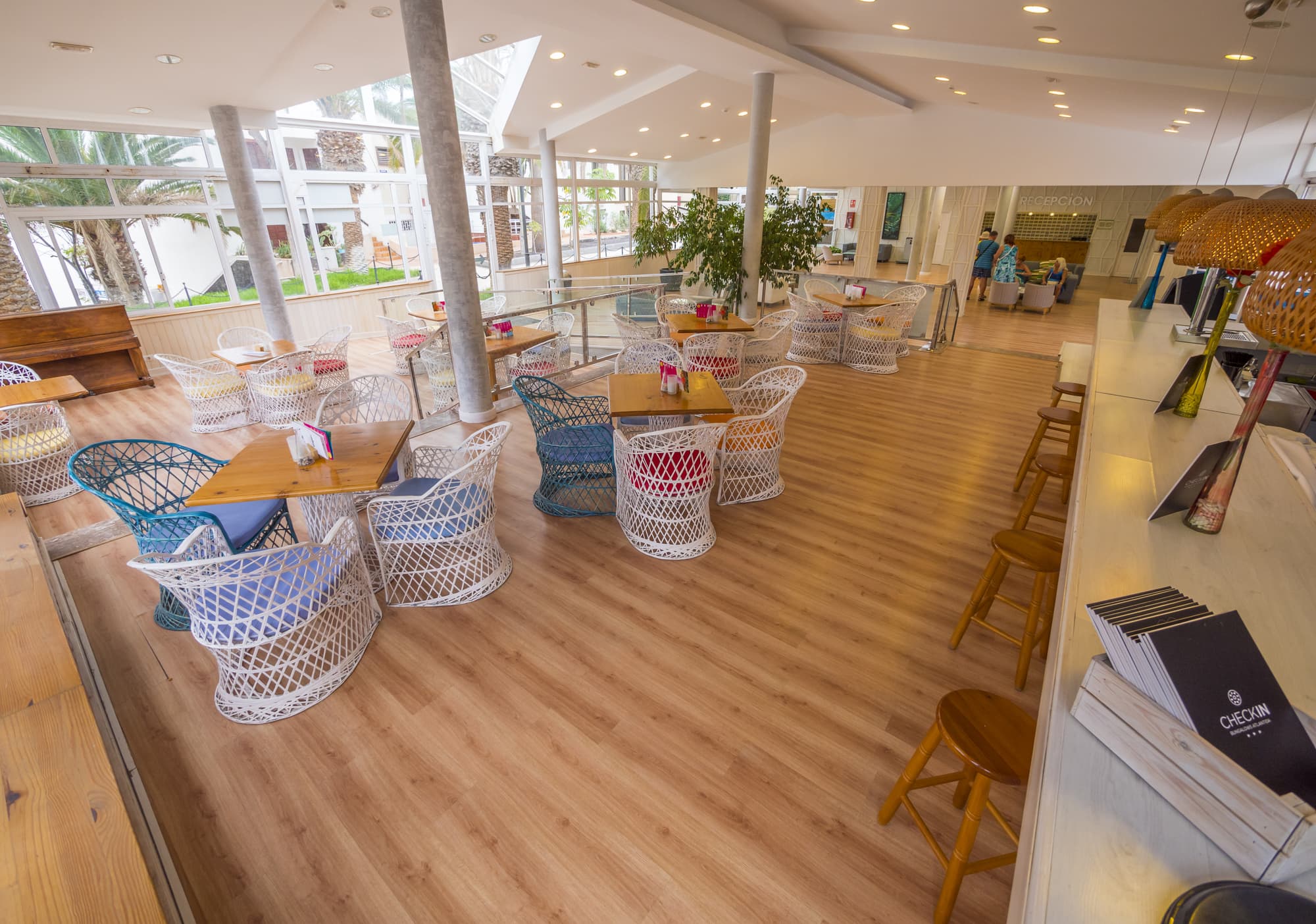 Checkin Bungalows Atlantida, Bar