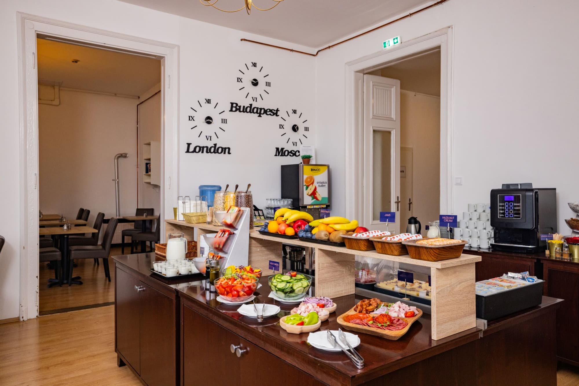 City Hotel Matyas, Restaurant