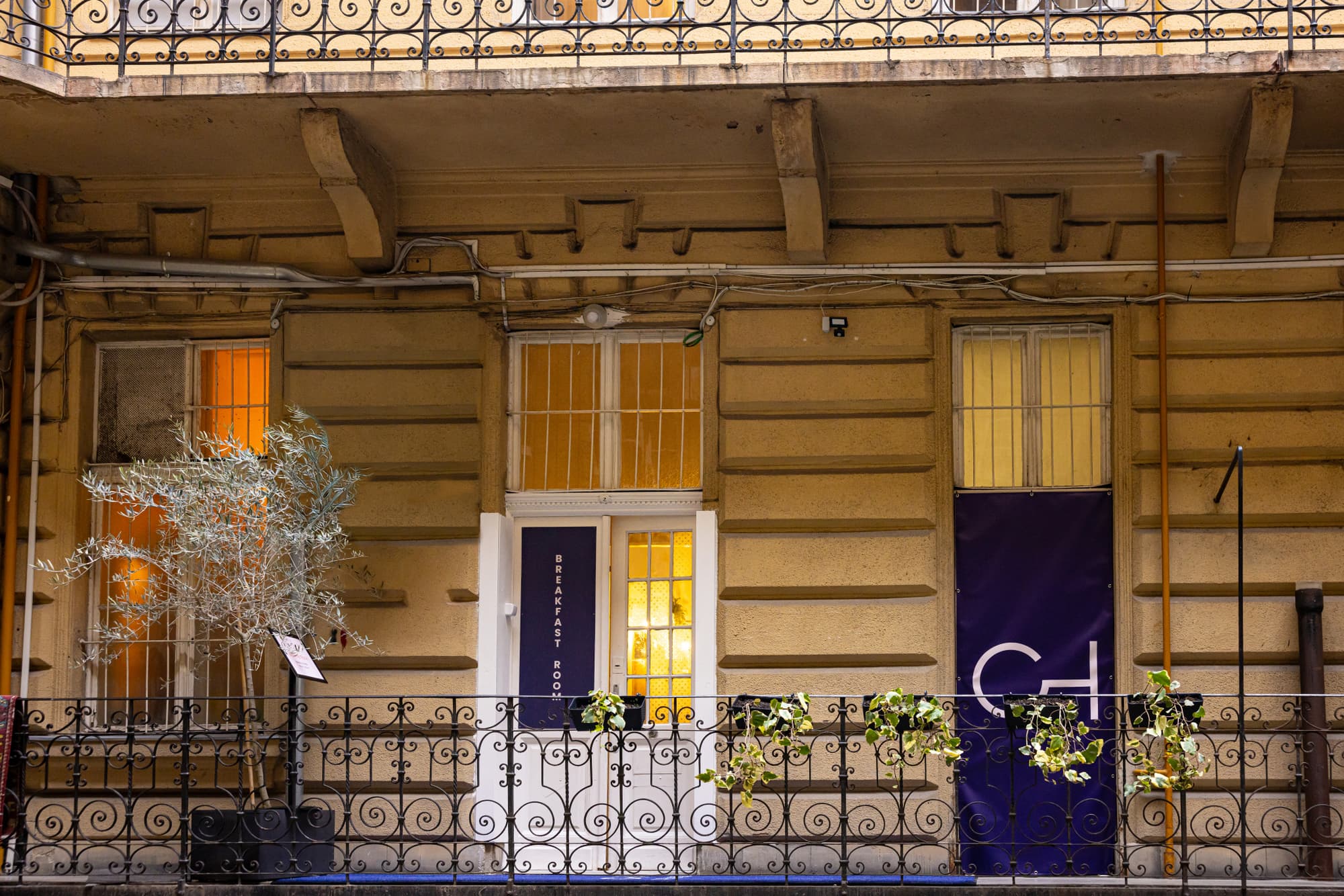 City Hotel Ring, Restaurant