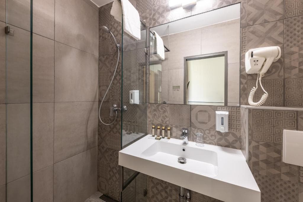 City Hotel Ring, Room