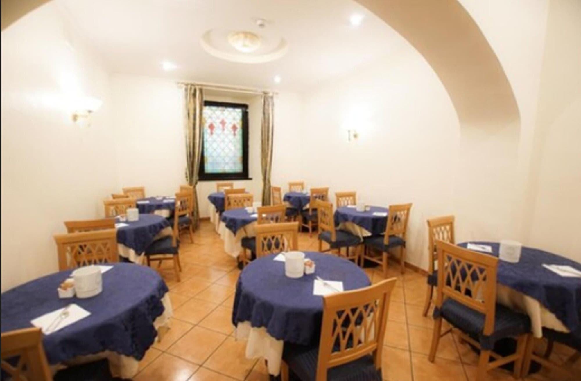 Giglio Dell'Opera, Restaurant