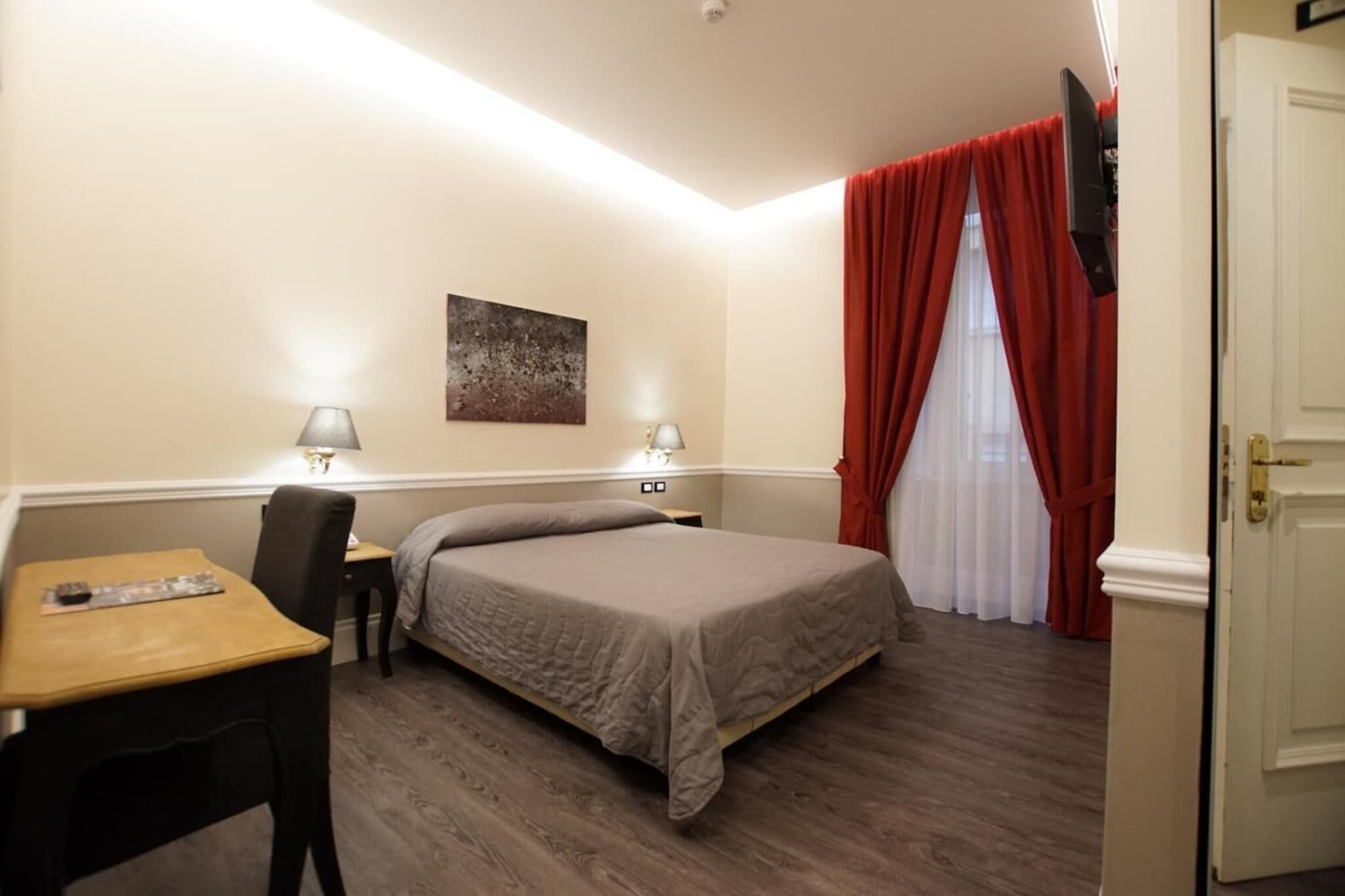 Giglio Dell'Opera, Room