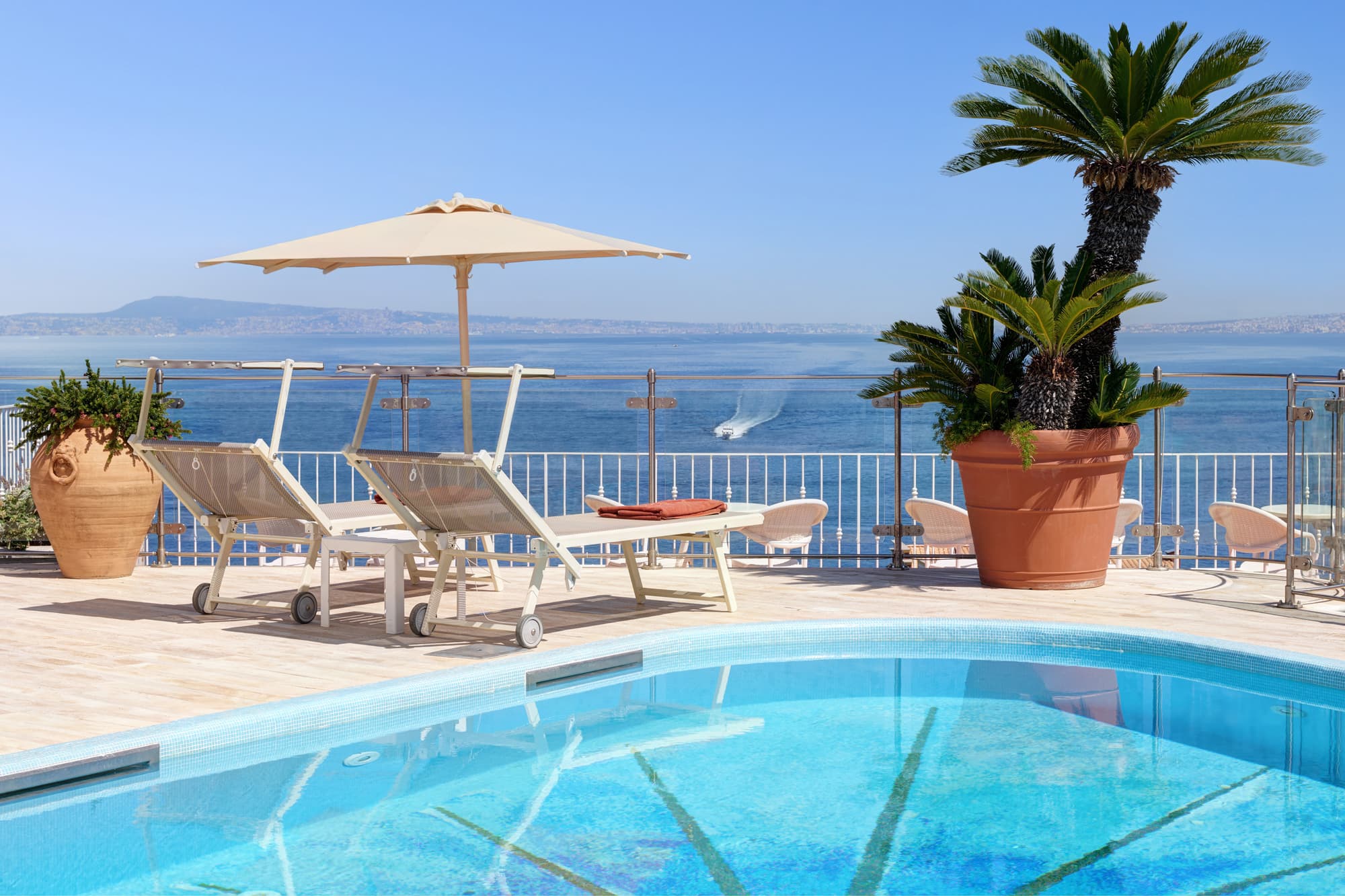 Grand Hotel De La Ville, Pool