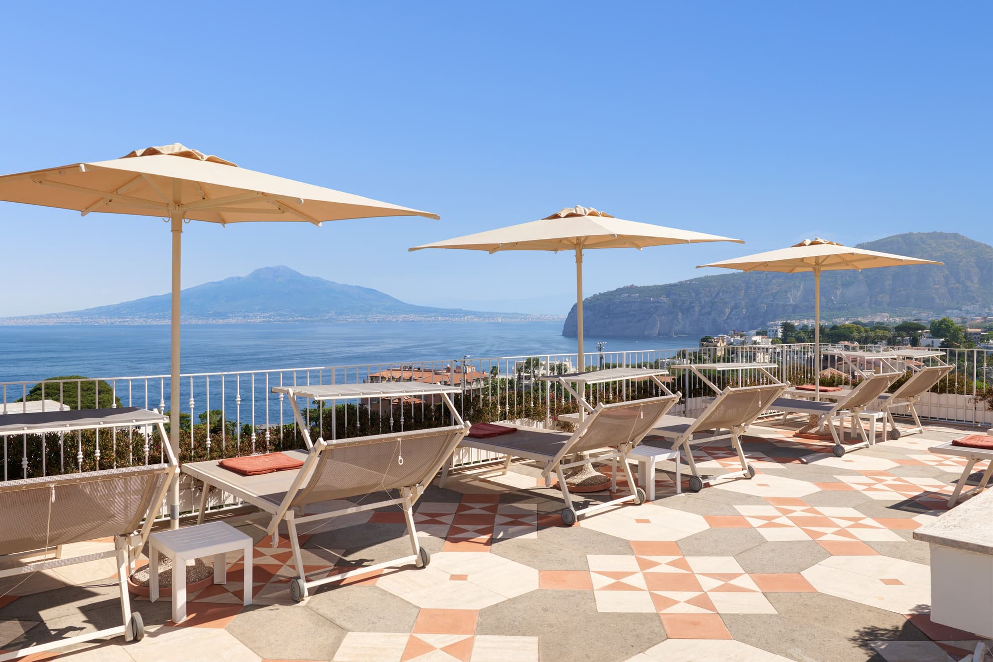 Grand Hotel De La Ville, Terrace