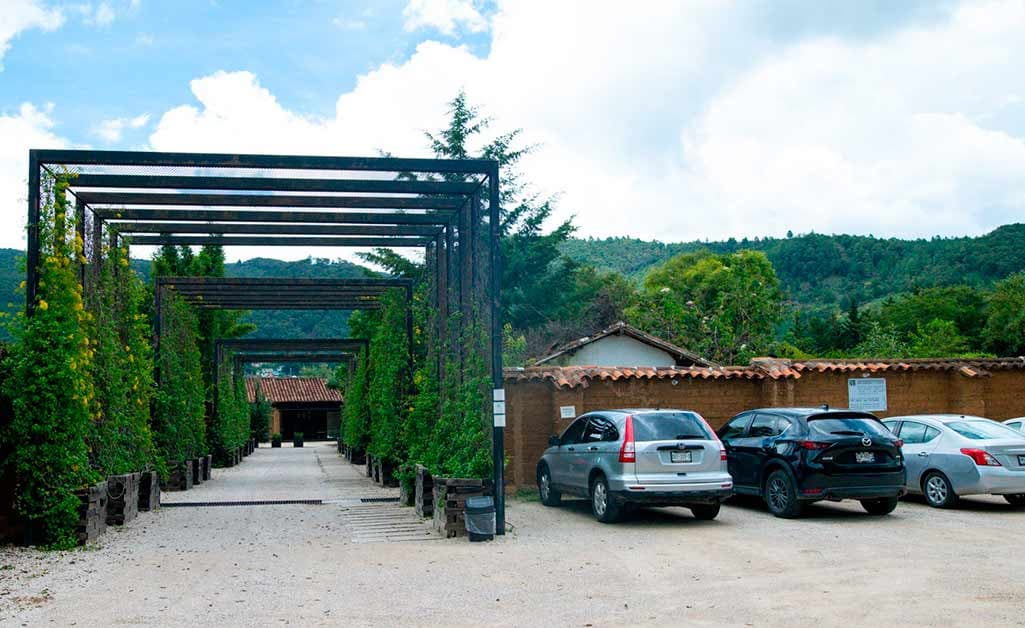 Uvence Arte + Hotel, General view