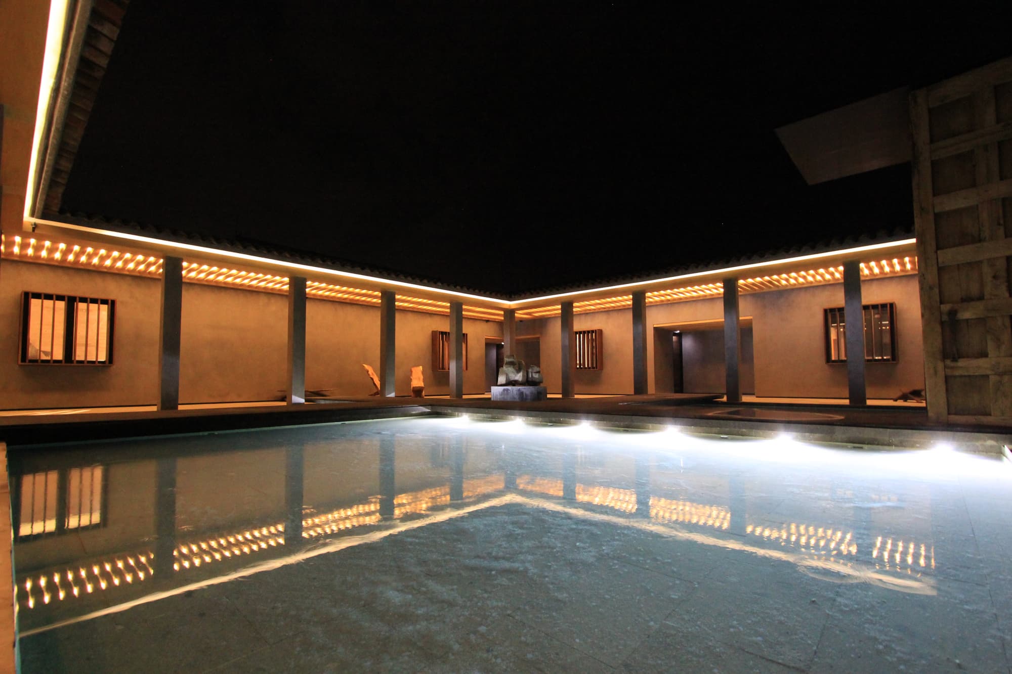 Uvence Arte + Hotel, General view