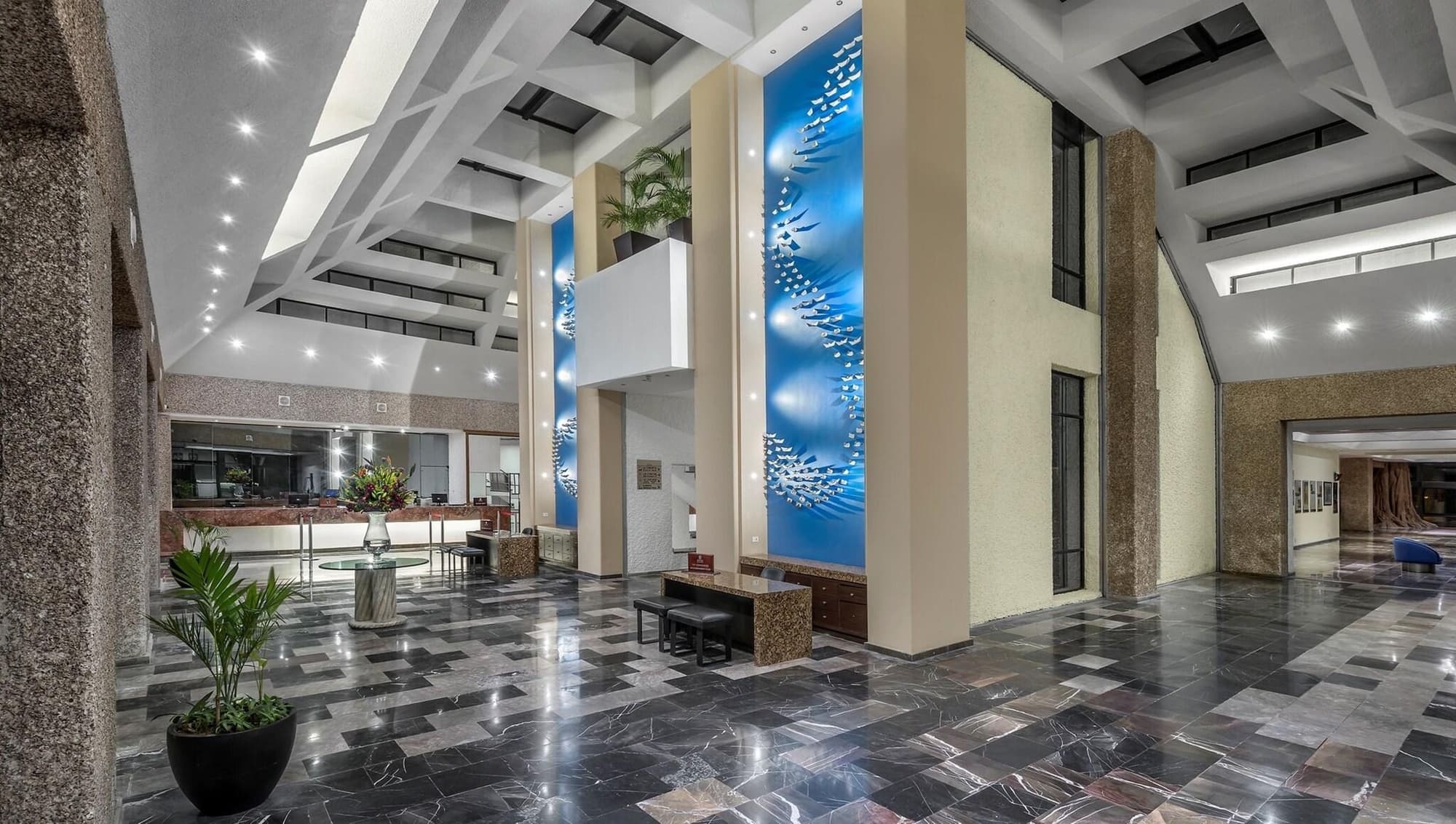 El Cid El Moro Beach Hotel, Lobby