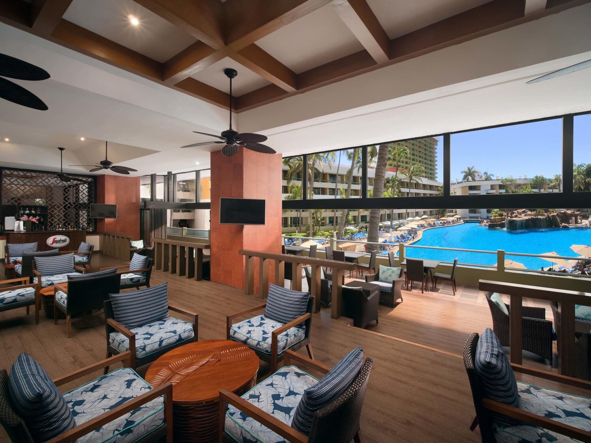 El Cid El Moro Beach Hotel, Lobby