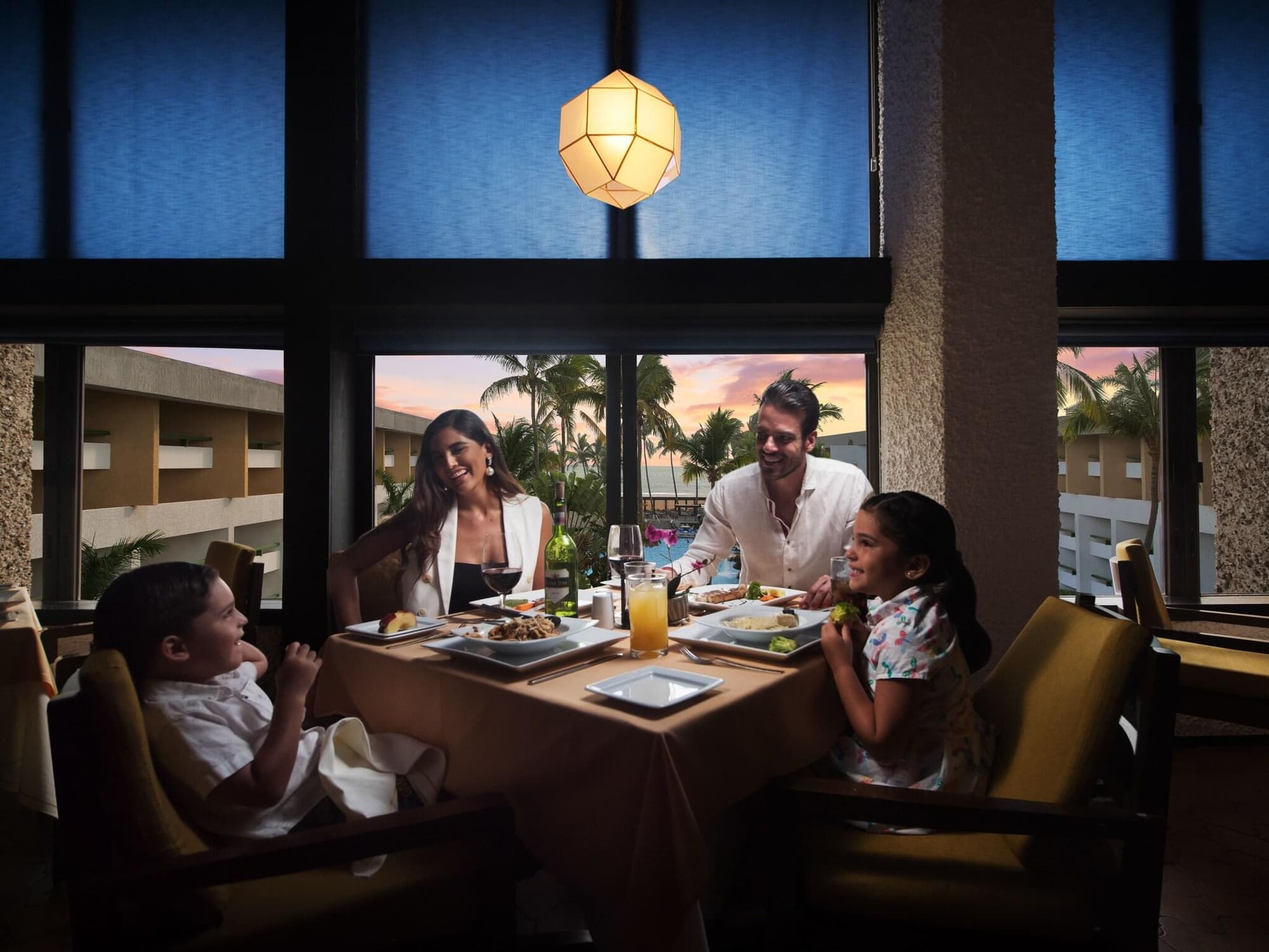 El Cid El Moro Beach Hotel, Restaurant