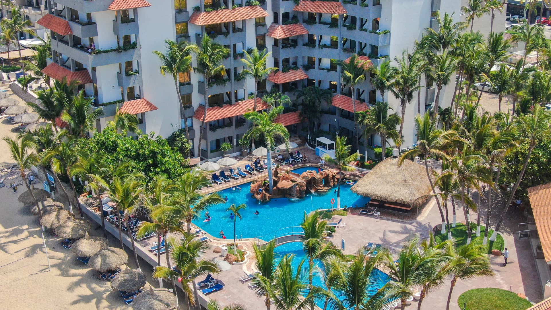 Luna Palace Hotel & Suites, General view