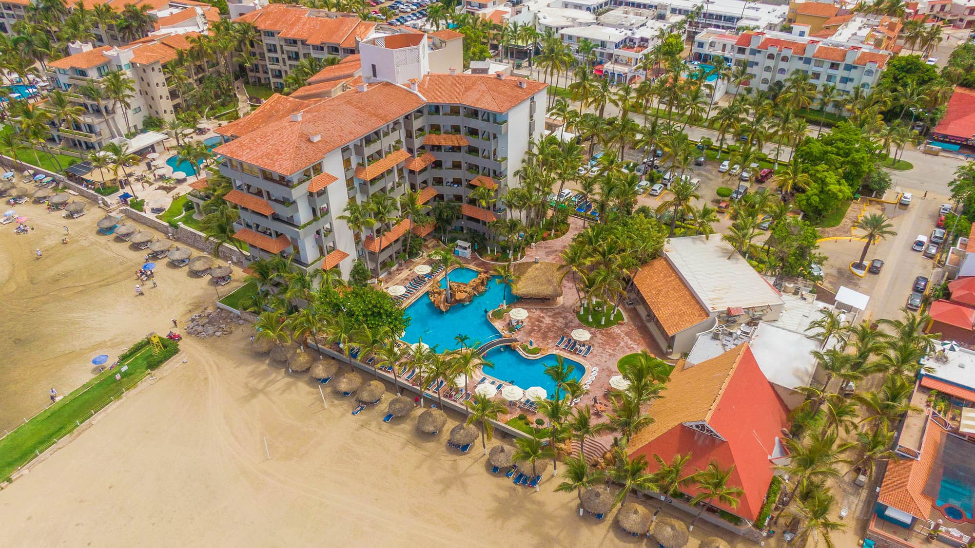 Luna Palace Hotel & Suites, General view