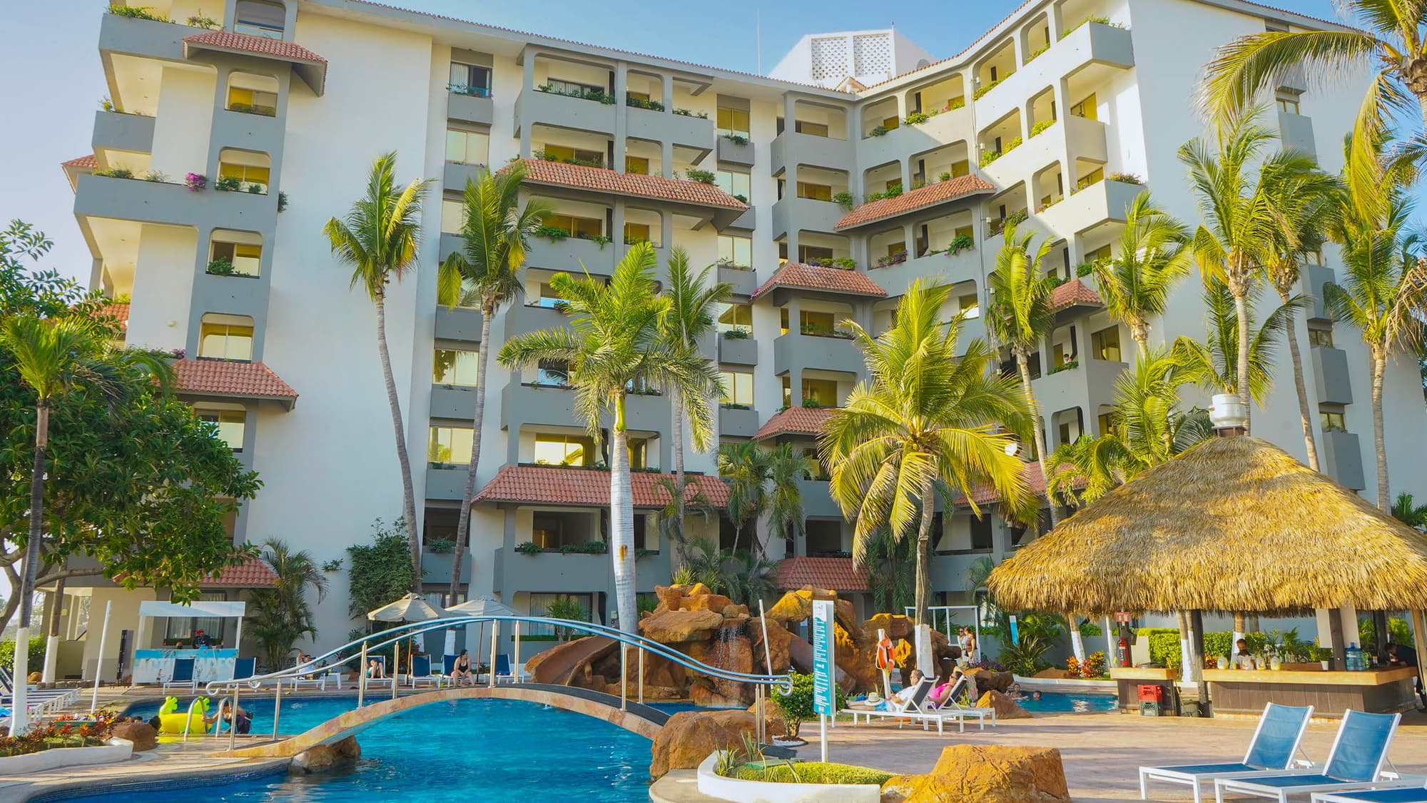 Luna Palace Hotel & Suites, General view