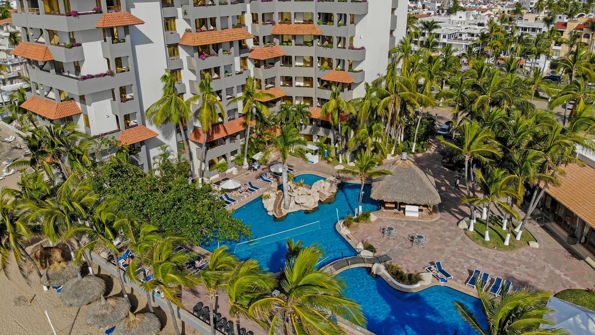 Luna Palace Hotel & Suites, General view