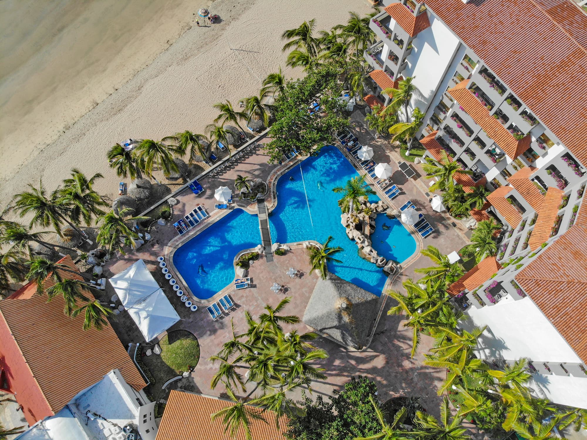 Luna Palace Hotel & Suites, Pool