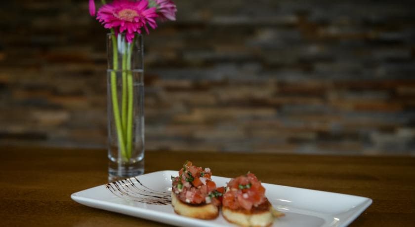 Moorings Hotel, Restaurant