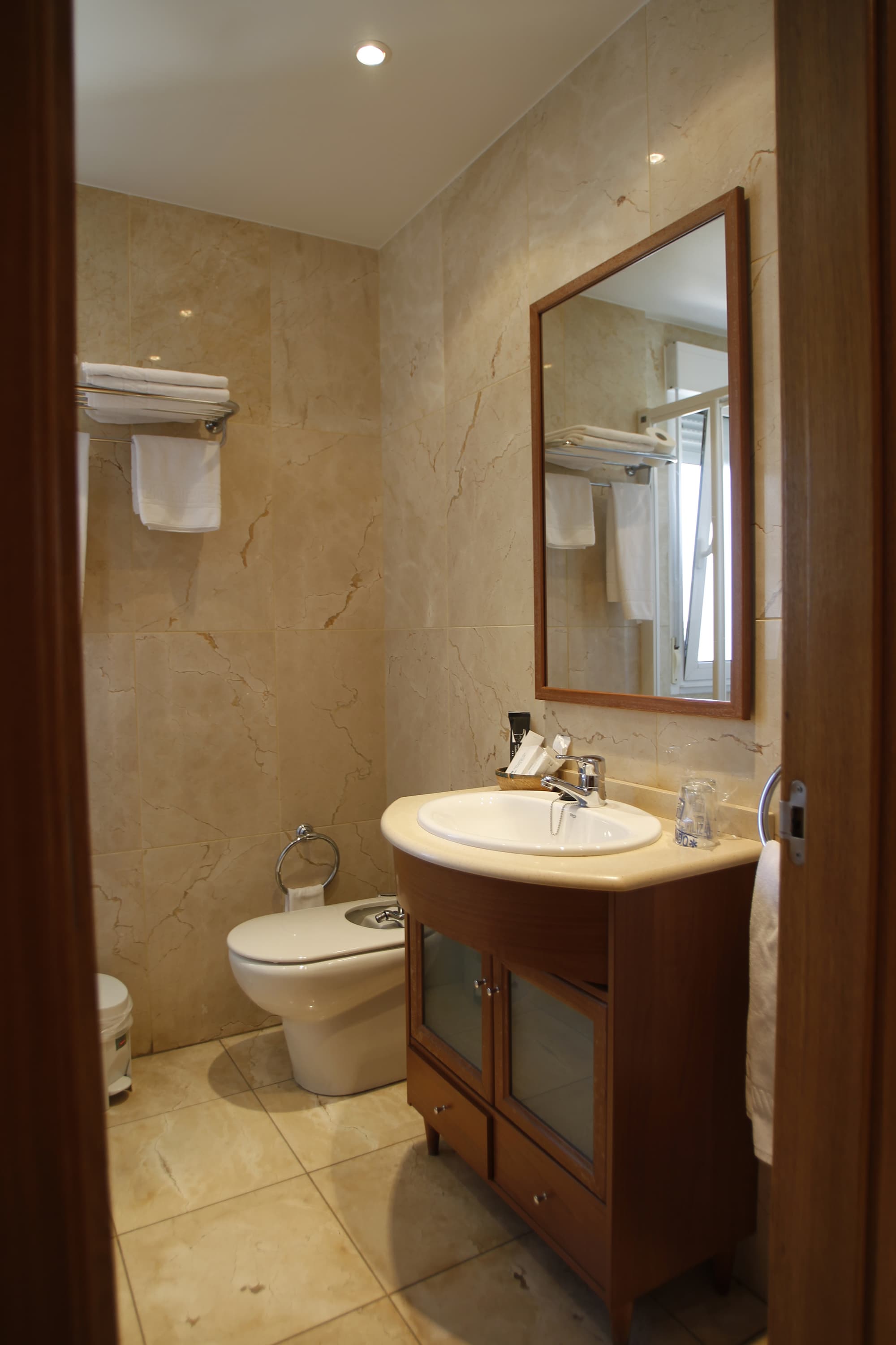 Ciudad de Lugo, Room