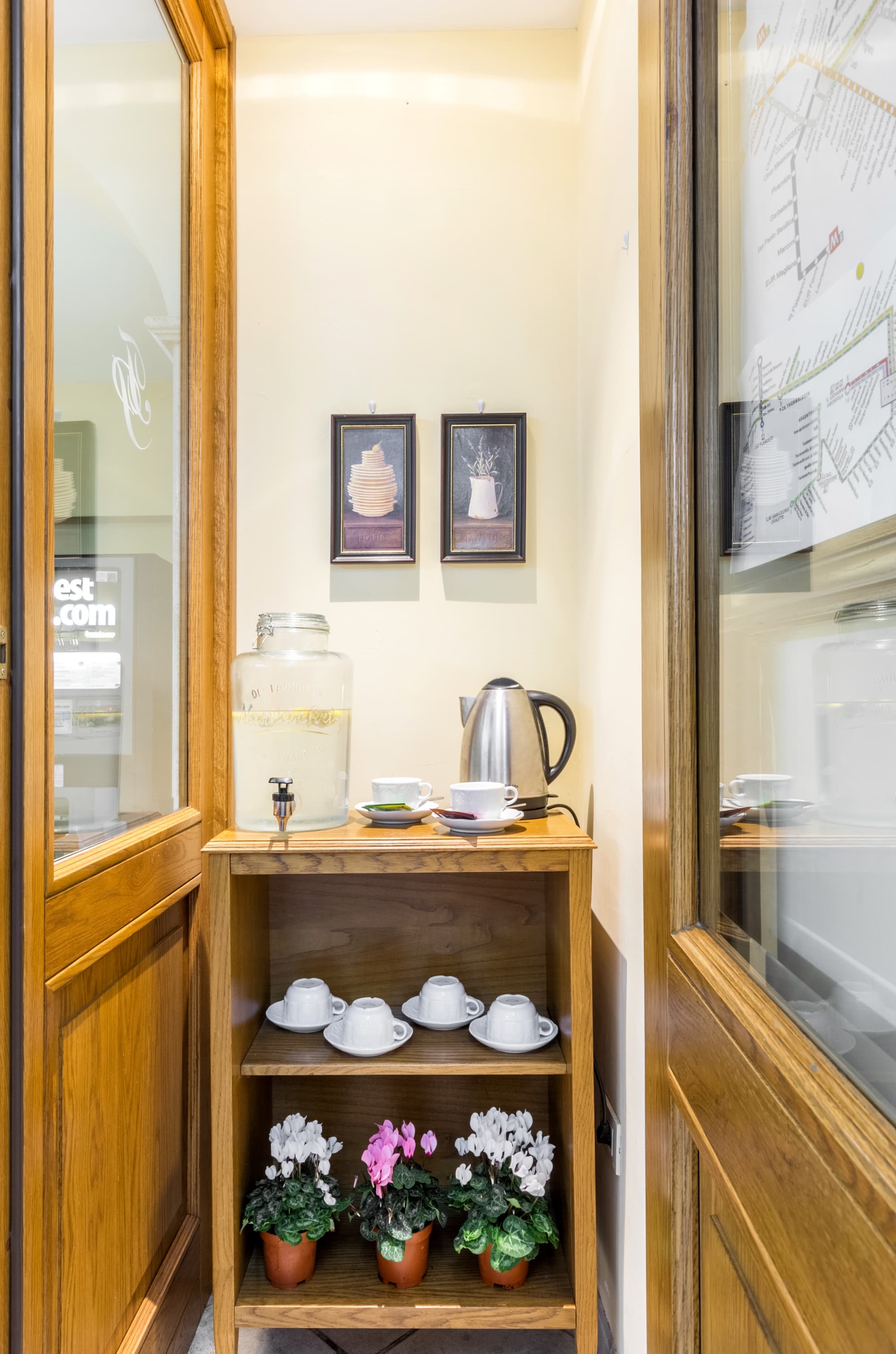 Tempio di Pallade, Lobby