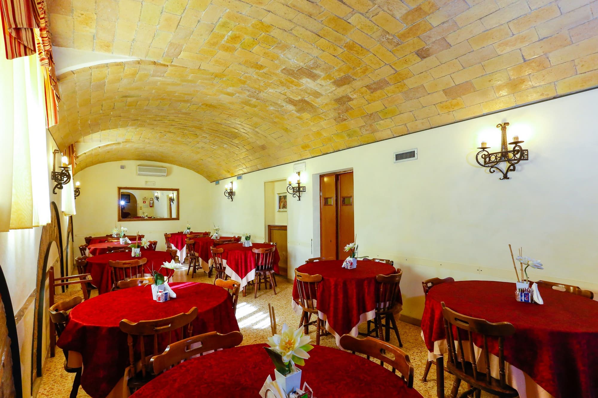 Tempio di Pallade, Restaurant