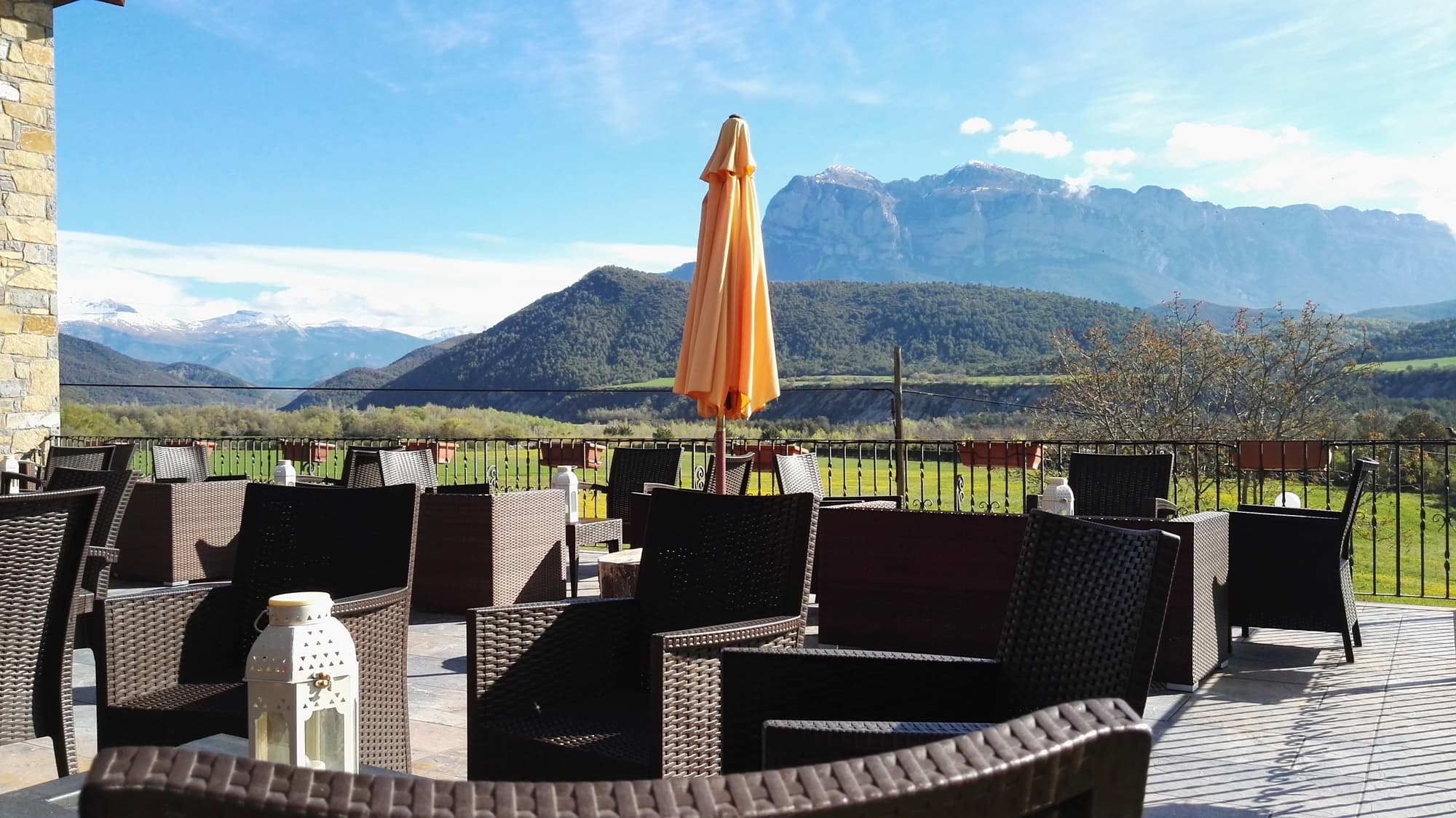 Hotel & Spa Peña Montañesa, Terrace